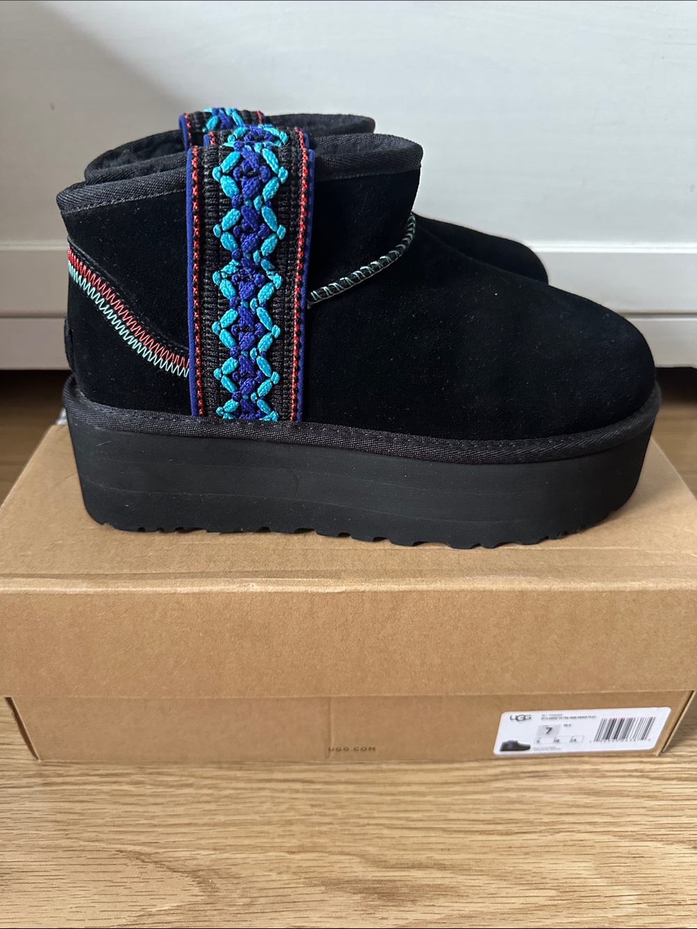 💯% Authentic UGG Classic Ultra Mini Braid Platform Boots Sz 7